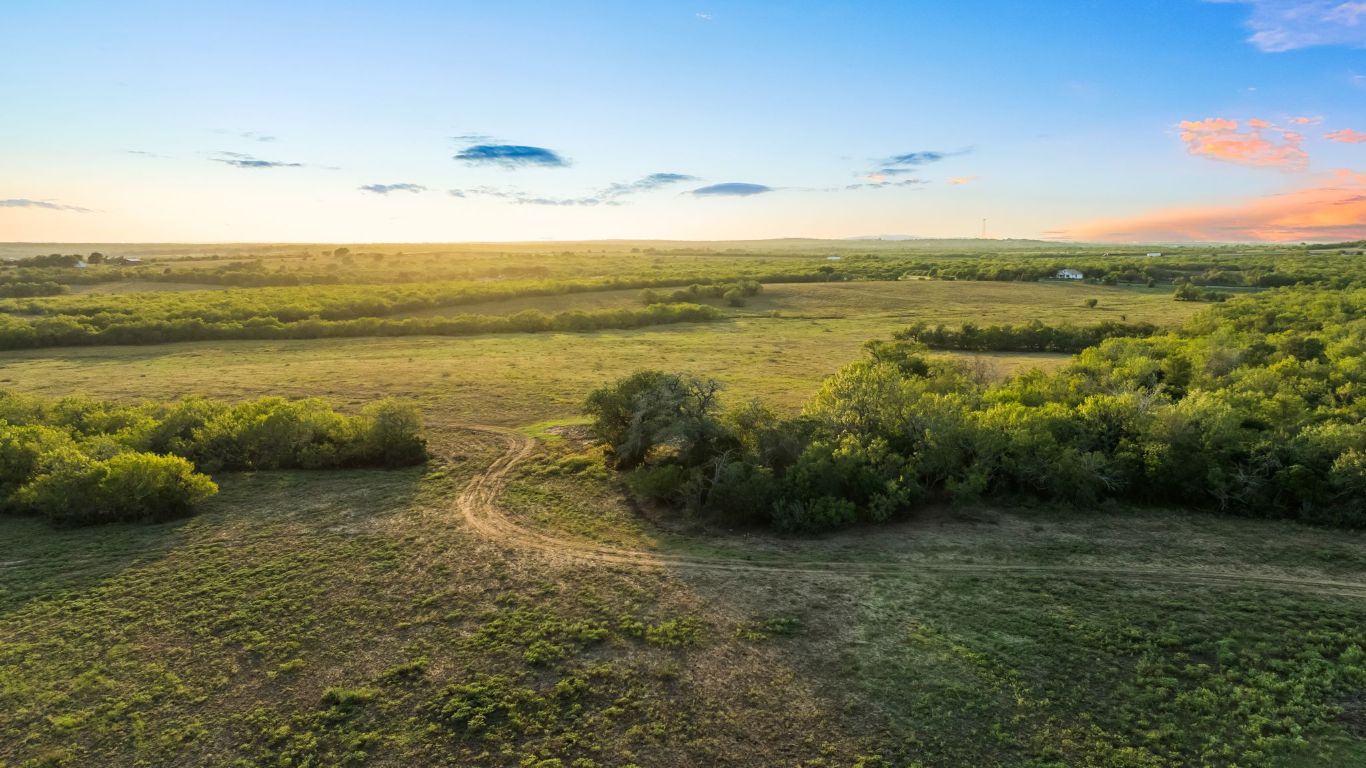 6035 State Park Road Lockhart, TX 78644 - Photo 7 of 24 a view of an ocean