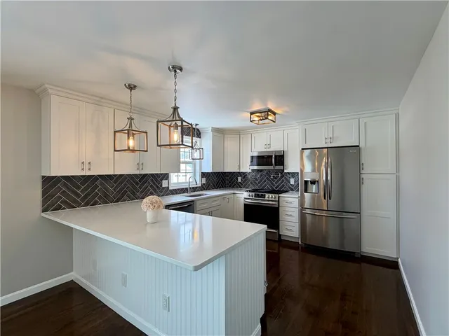 $599,000 | 281 Abbott Run Valley Road, Cumberland, RI 02864