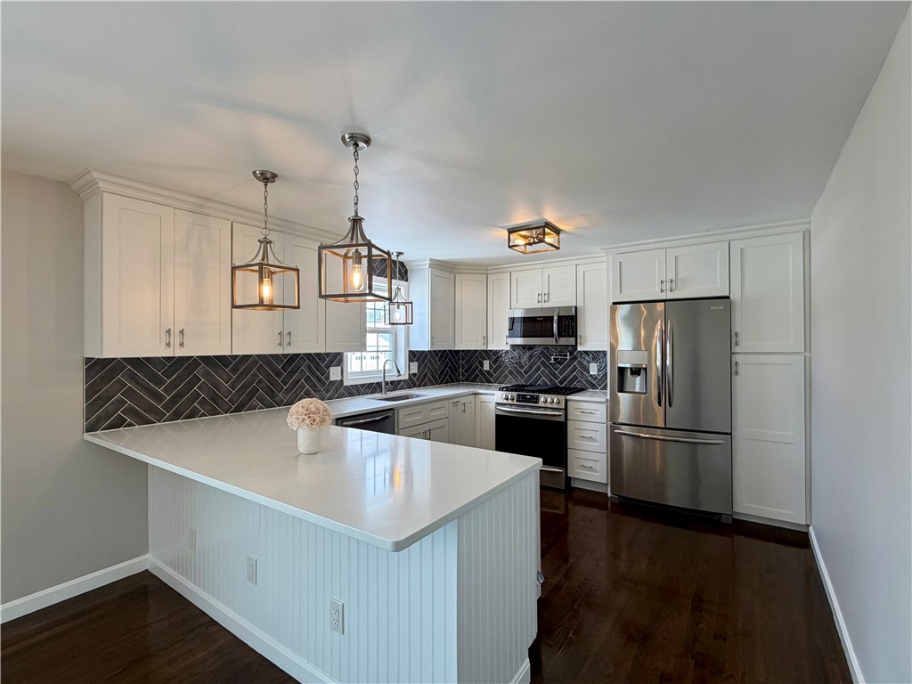 281 Abbott Run Valley Road Cumberland, RI 02864 - Photo 3 of 25 Gallery Image 3