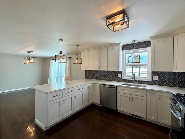 $599,000 | 281 Abbott Run Valley Road, Cumberland, RI 02864