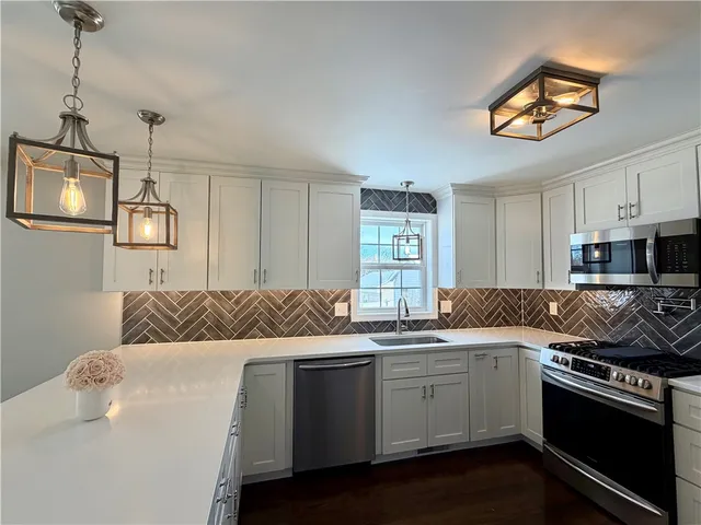 $599,000 | 281 Abbott Run Valley Road, Cumberland, RI 02864