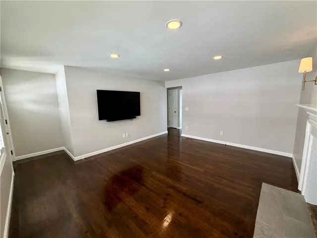 $599,000 | 281 Abbott Run Valley Road, Cumberland, RI 02864