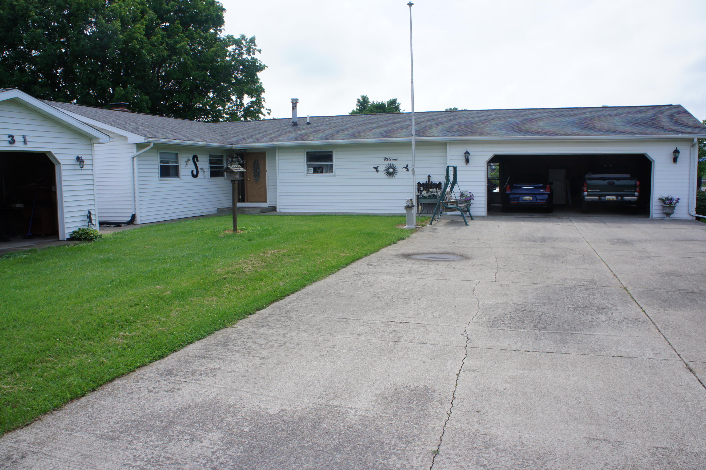 931 East Chicago Road Quincy, MI 49082 - Photo 2 of 43 DSC02763