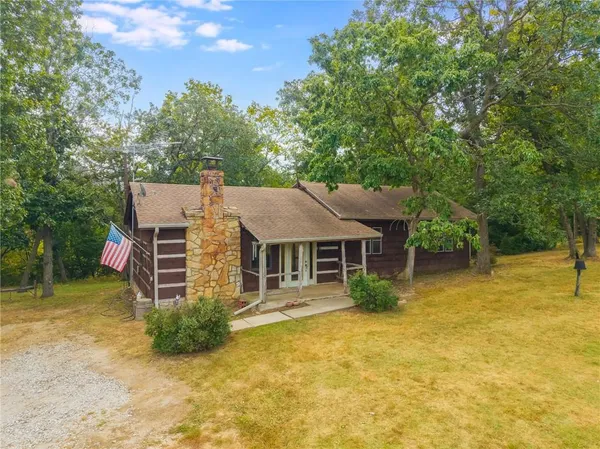 $250,000 | 23291 Christian Road, Braymer, MO 64624