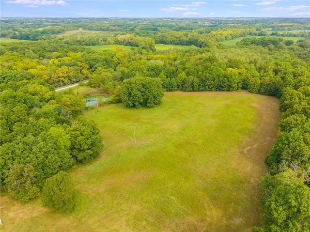 $265,000 | 23291 Christian Road, Braymer, MO 64624