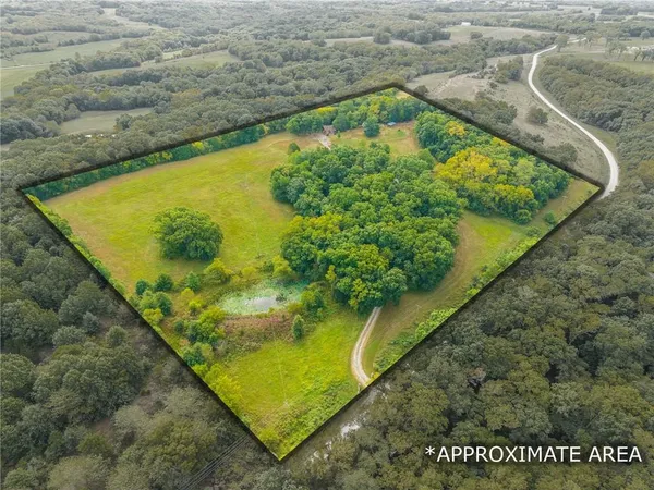 $250,000 | 23291 Christian Road, Braymer, MO 64624