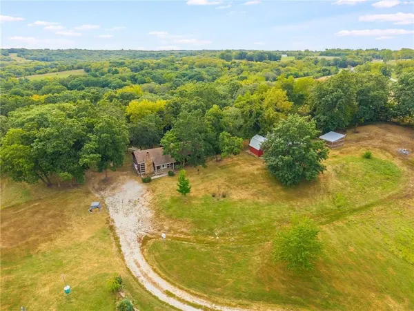 $250,000 | 23291 Christian Road, Braymer, MO 64624