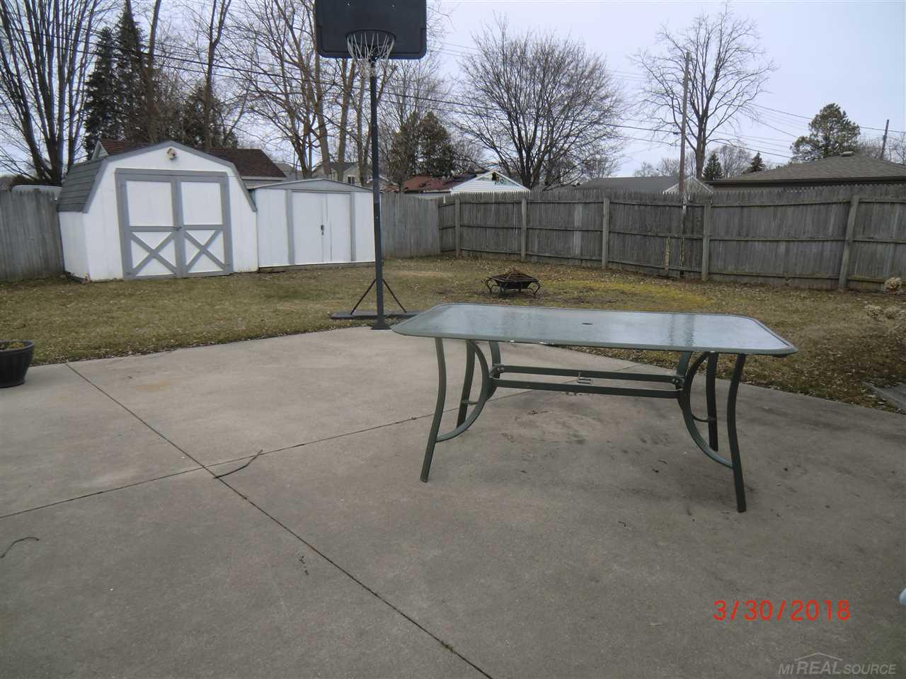 3150 Eastern Rochester, MI 48307 - Photo 20 of 21 31343564-19.JPG