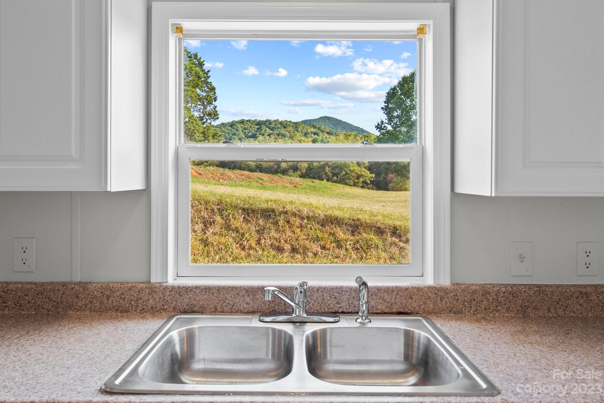 41 Ridge Top Acres Road Candler, NC 28715 - Photo 7 of 26 Gallery Image 7