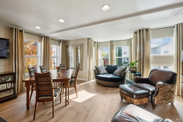 $885,000 | 649 1st Street West, Unit 1, Sonoma, CA 95476