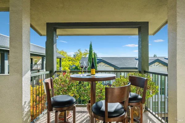 $885,000 | 649 1st Street West, Unit 1, Sonoma, CA 95476