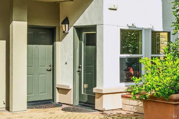 $885,000 | 649 1st Street West, Unit 1, Sonoma, CA 95476