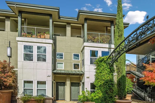 $885,000 | 649 1st Street West, Unit 1, Sonoma, CA 95476
