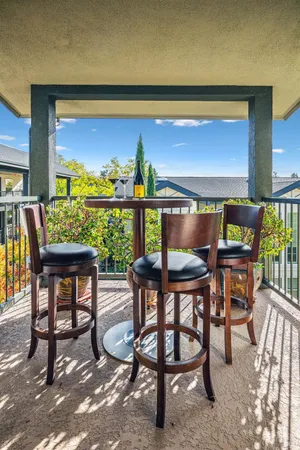 $885,000 | 649 1st Street West, Unit 1, Sonoma, CA 95476