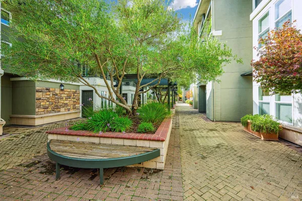 $885,000 | 649 1st Street West, Unit 1, Sonoma, CA 95476