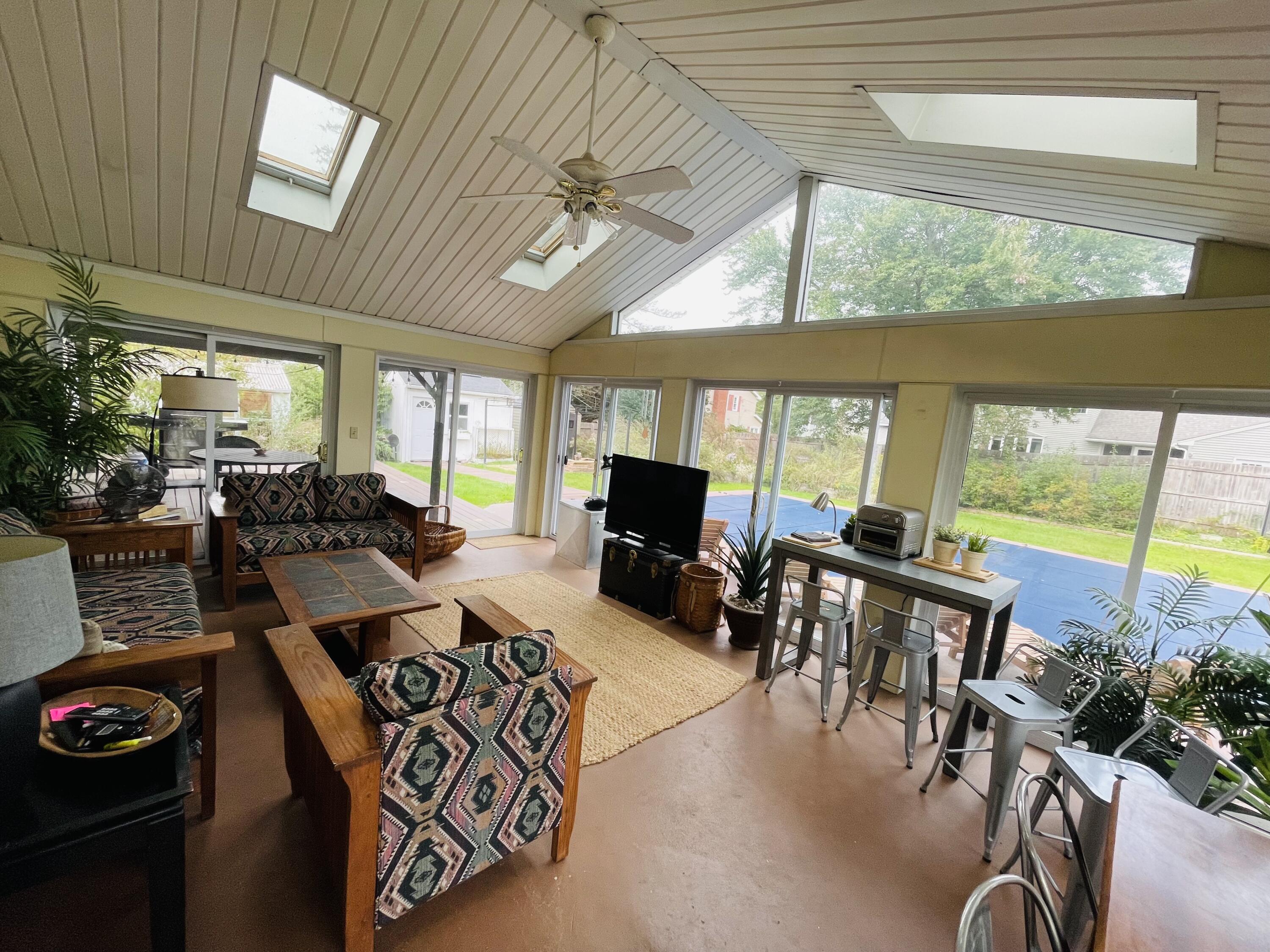 48 Sunset Strip Brewer, ME 04412 - Photo 7 of 35 ALrXlQs3SvmgaAB2Ejm5sw