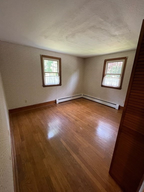 134 Peckham Road Acushnet, MA 02743 - Photo 6 of 25 Gallery Image 6