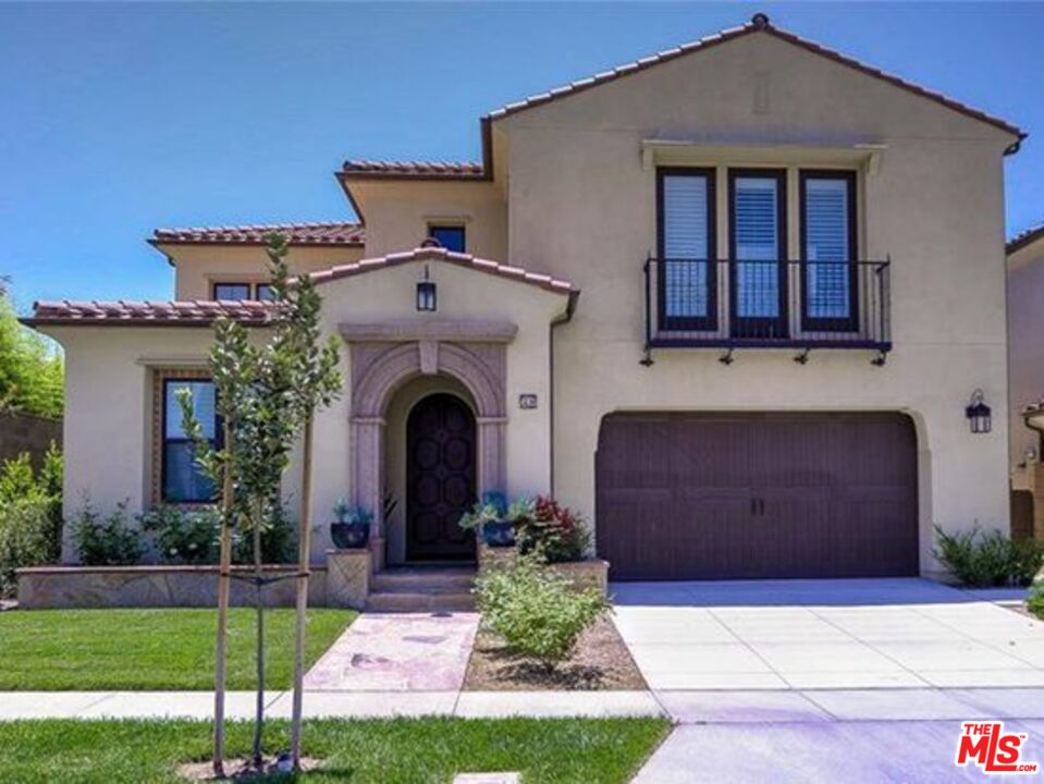 48 Clocktower Irvine, CA 92620 - Photo 1 of 39 Gallery Image 1