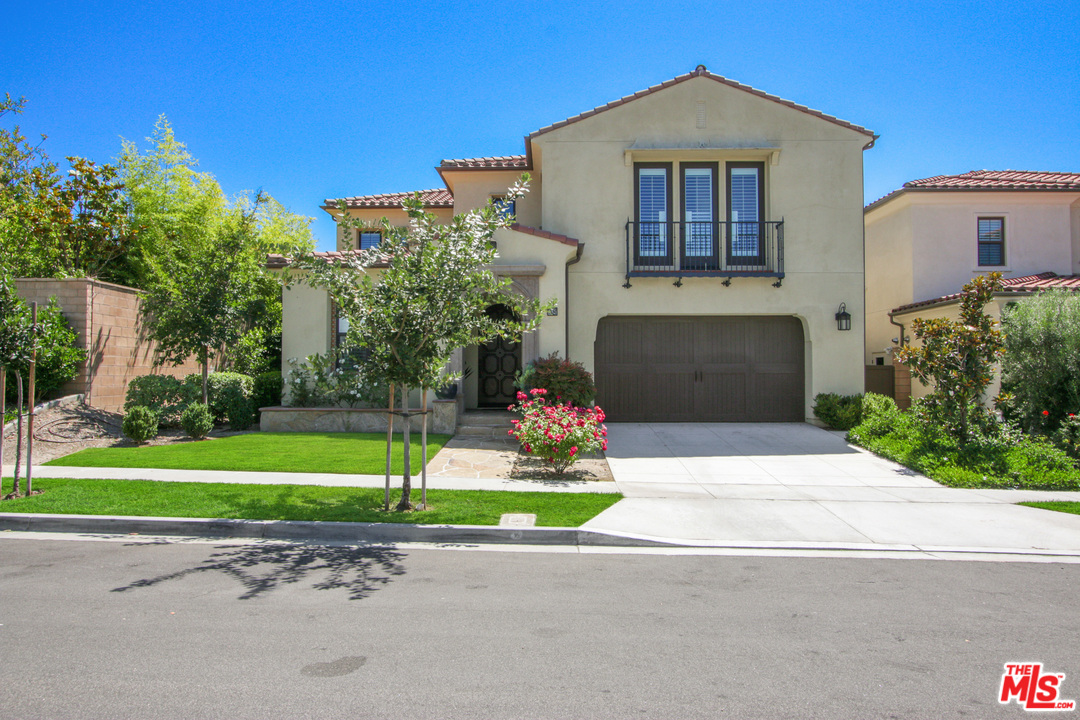 48 Clocktower Irvine, CA 92620 - Photo 2 of 39 Gallery Image 2
