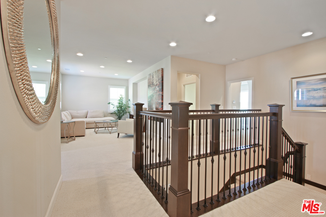 48 Clocktower Irvine, CA 92620 - Photo 18 of 39 Gallery Image 18