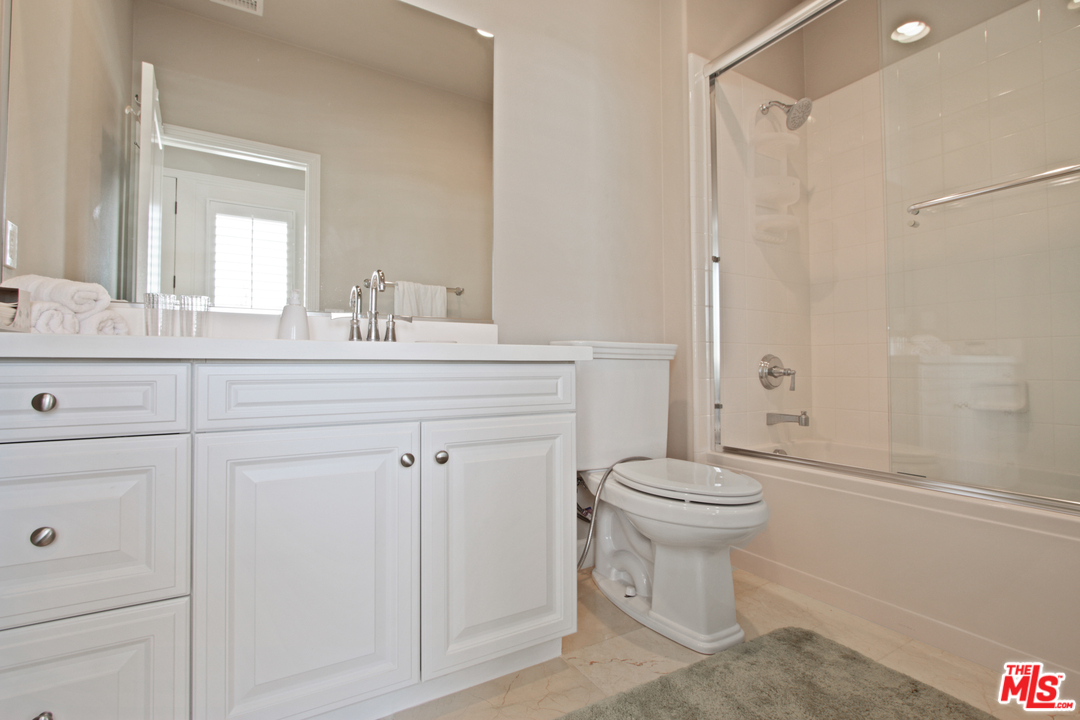 48 Clocktower Irvine, CA 92620 - Photo 35 of 39 Gallery Image 35
