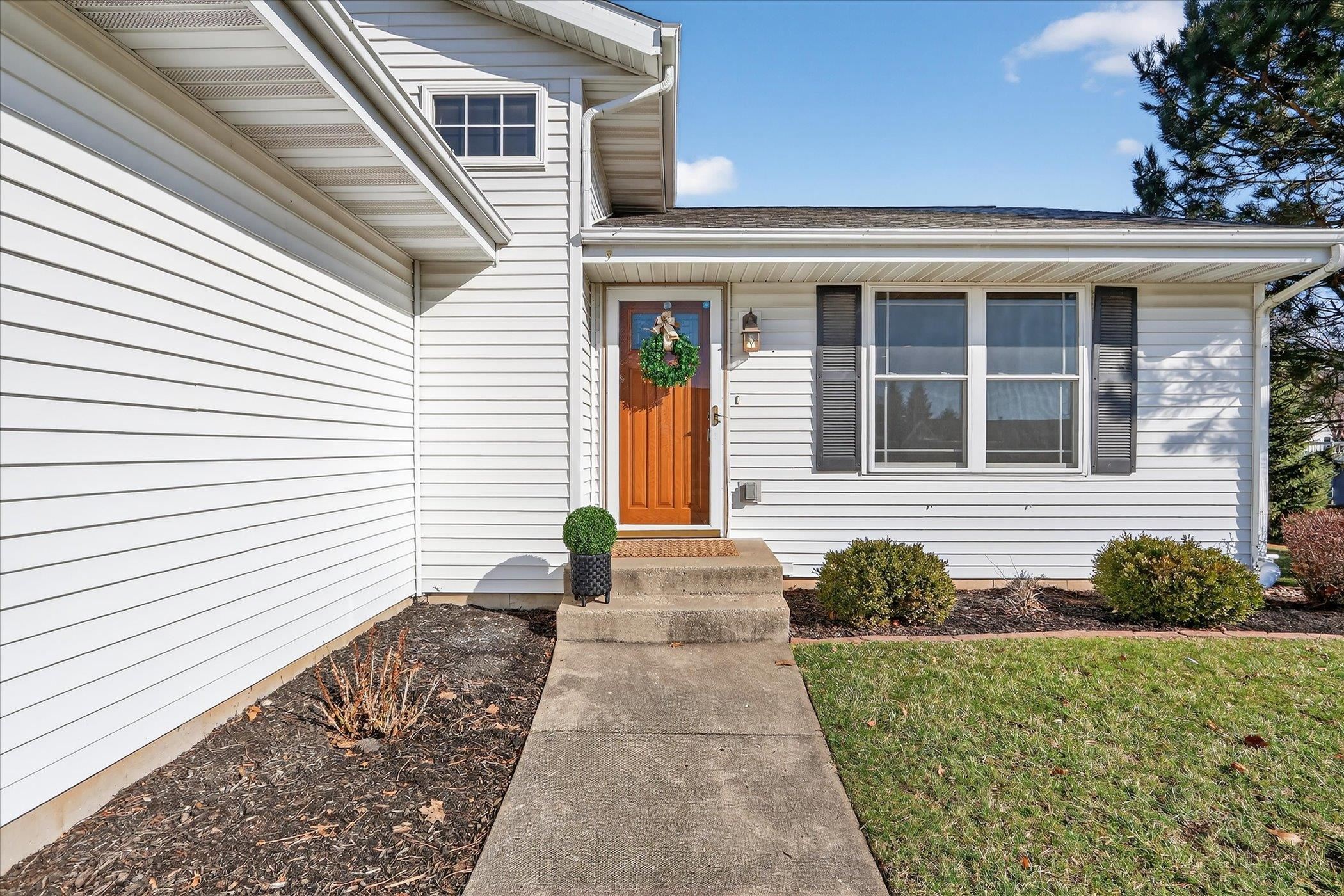 2223 Alongi Lane Beloit, WI 53511 - Photo 2 of 46