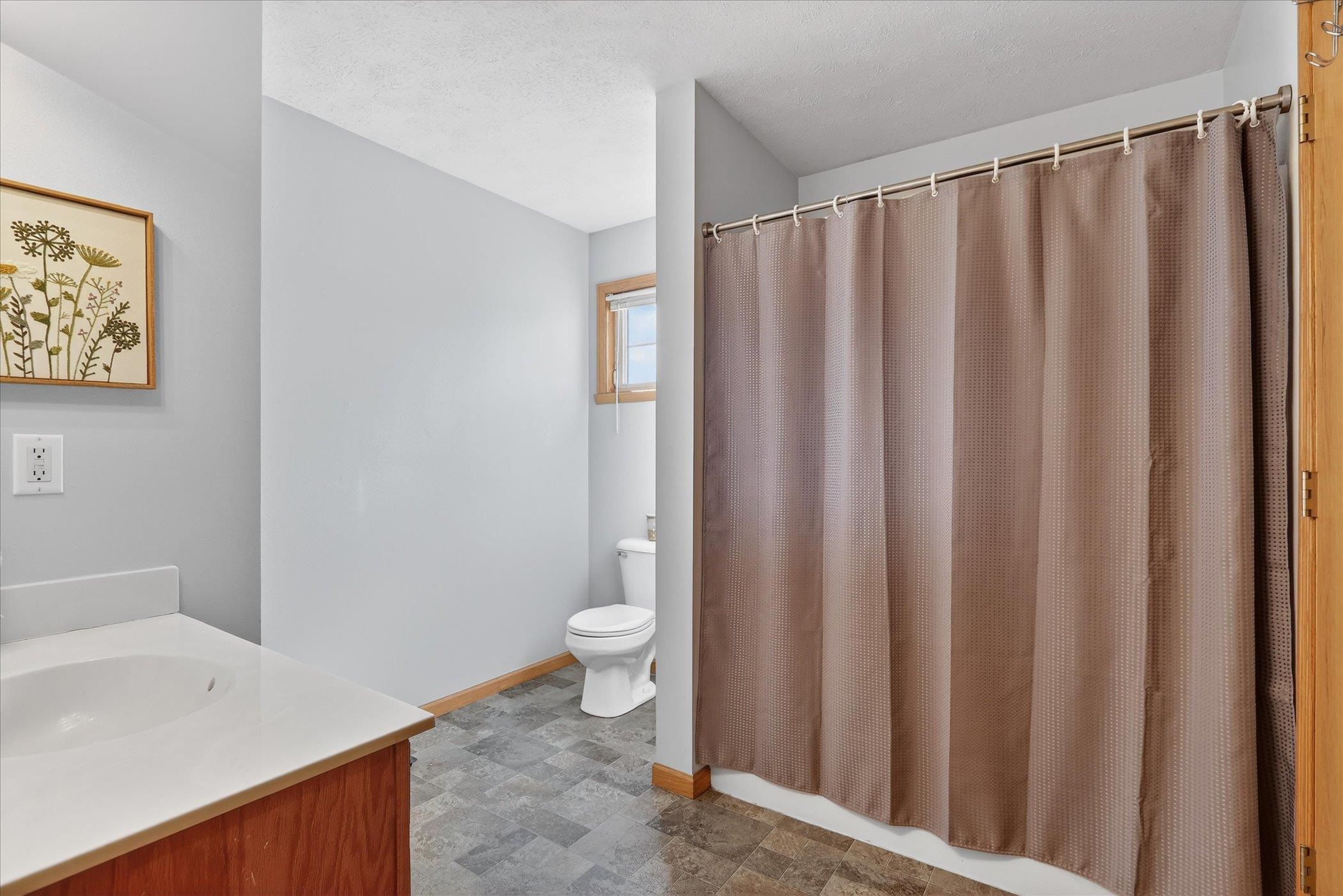 2223 Alongi Lane Beloit, WI 53511 - Photo 29 of 46