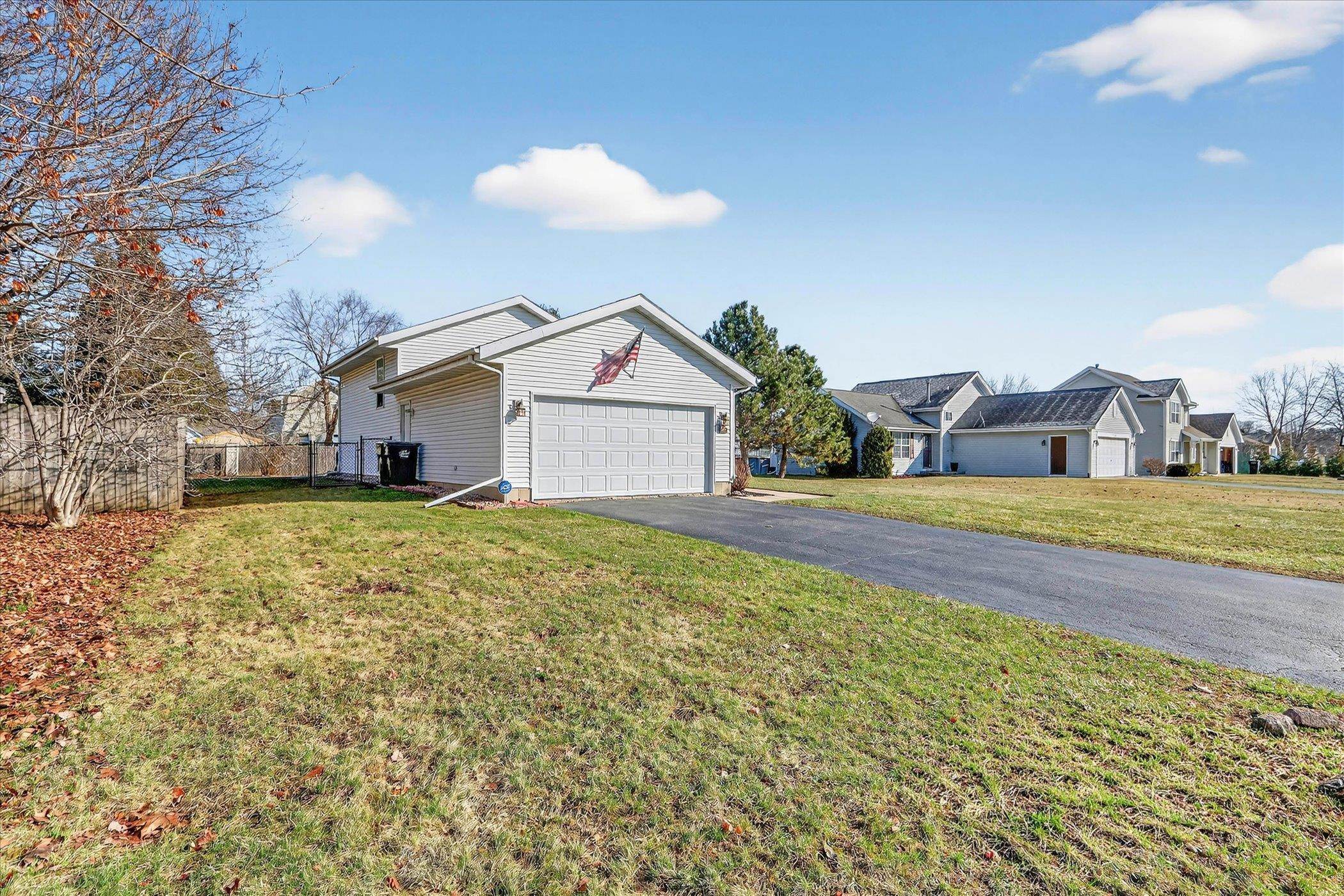 2223 Alongi Lane Beloit, WI 53511 - Photo 44 of 46
