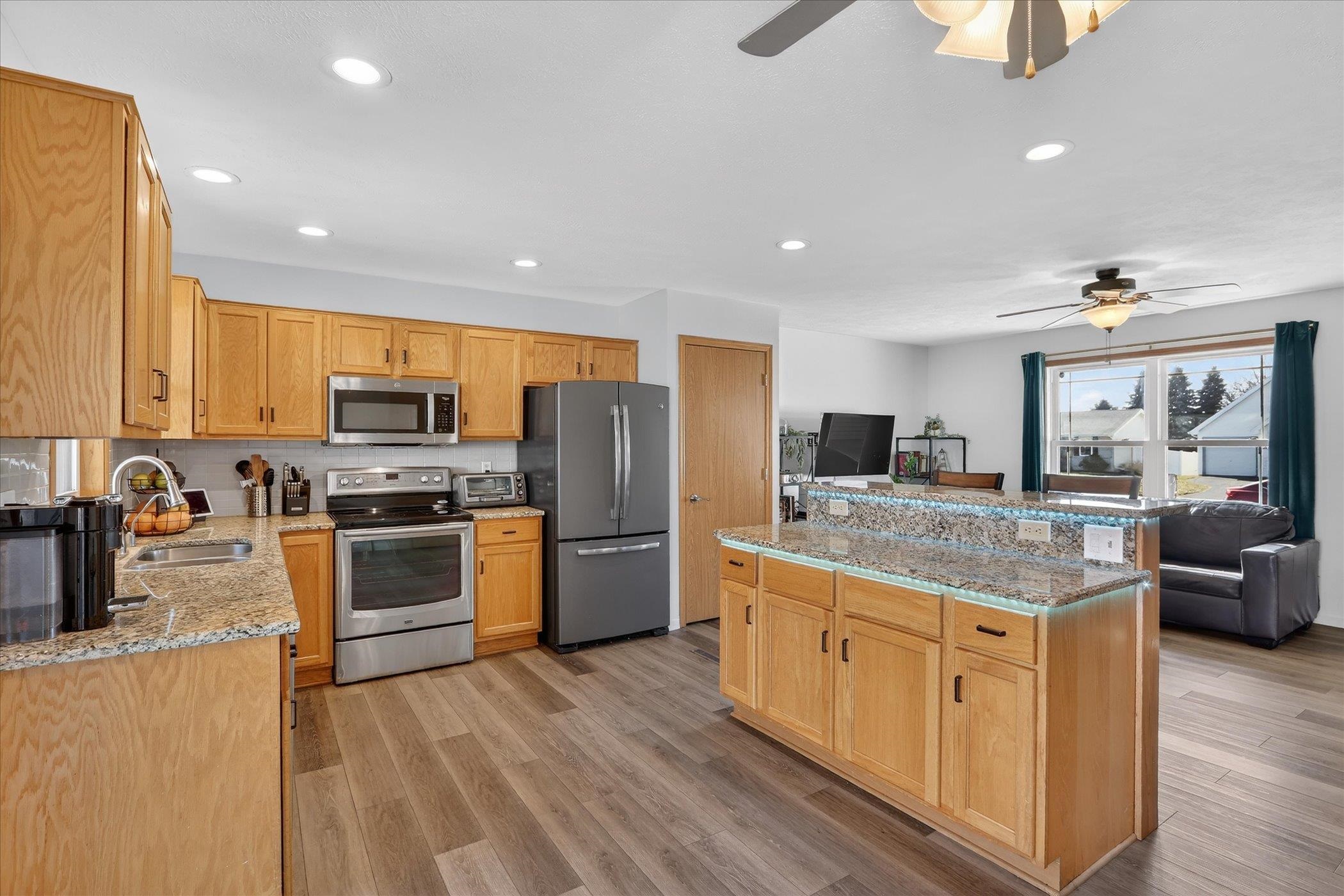 2223 Alongi Lane Beloit, WI 53511 - Photo 9 of 46