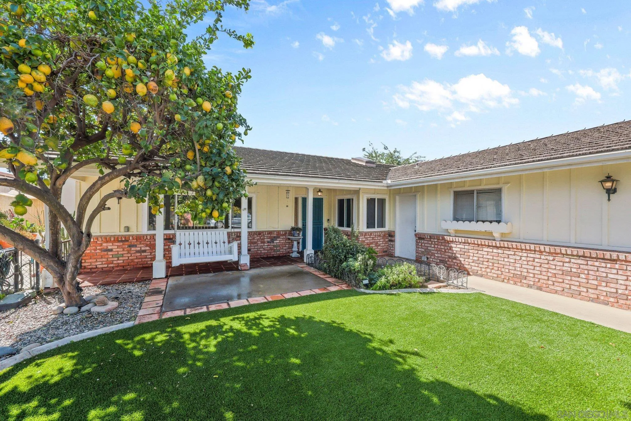 741 Rossiter Lane Fallbrook, CA 92028 - Photo 1 of 43 Gallery Image 1