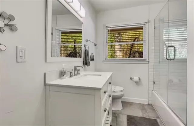 $5,700 | 4050 Washington Road, East Point, GA 30344