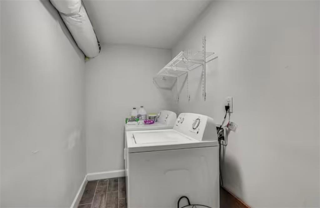 4050 Washington Road East Point, GA 30344 - Photo 52 of 58 a utility room with dryer and washer