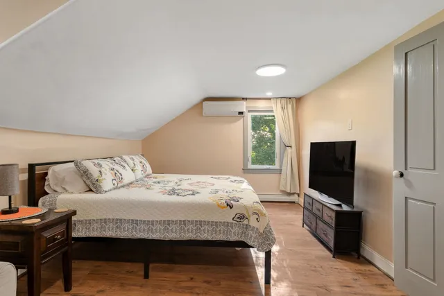 $475,000 | 208 North Main Street, Jeffersonville, VT 05464