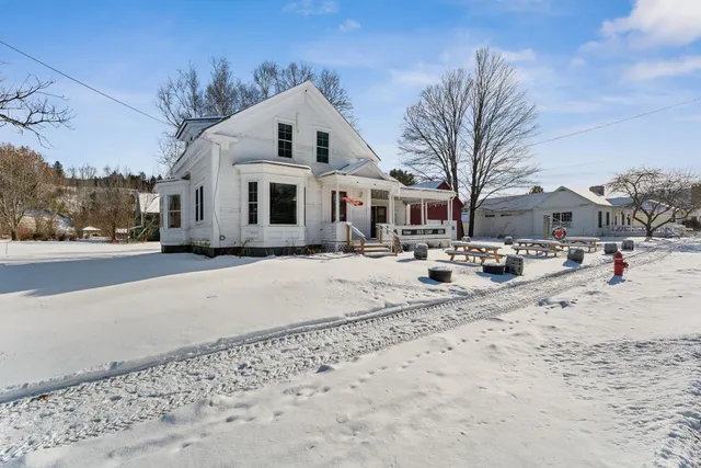 $475,000 | 208 North Main Street, Jeffersonville, VT 05464