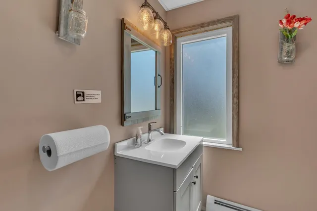 $475,000 | 208 North Main Street, Jeffersonville, VT 05464