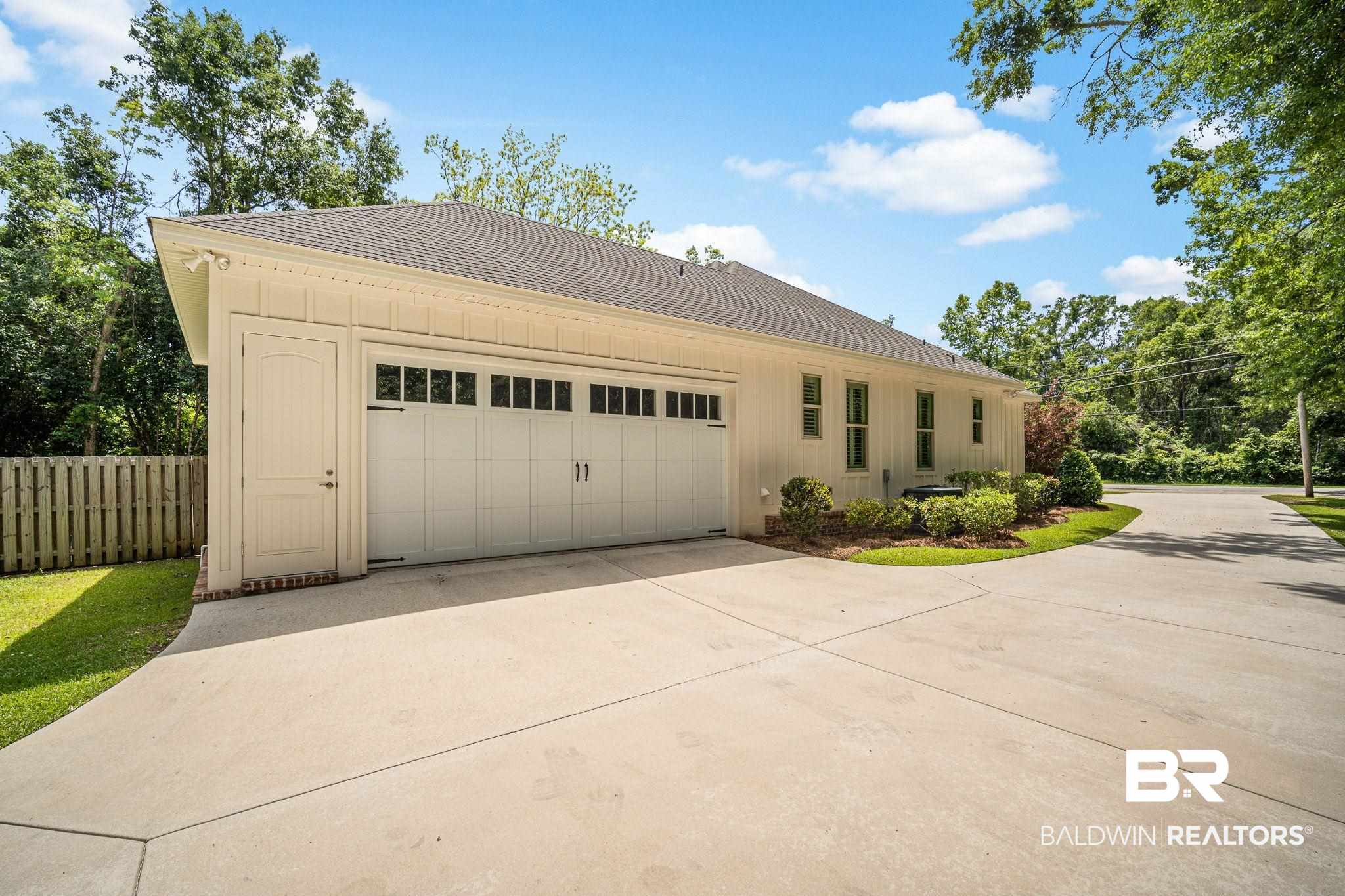 910 Main Street Daphne, AL 36526 - Photo 30 of 36