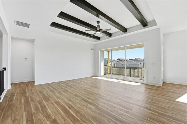 $569,990 | 1599 Grayhawk Drive, Basehor, KS 66007