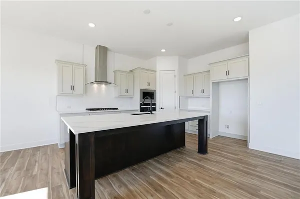 $569,990 | 1599 Grayhawk Drive, Basehor, KS 66007