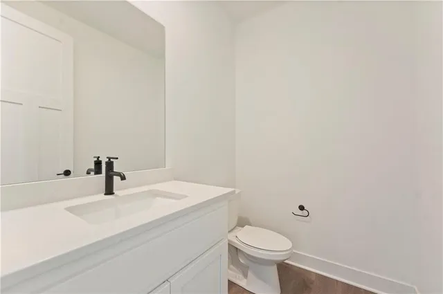 $572,875 | 1599 Grayhawk Drive, Basehor, KS 66007