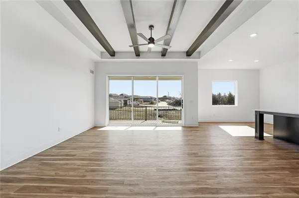$569,990 | 1599 Grayhawk Drive, Basehor, KS 66007