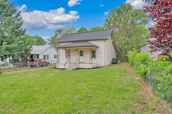$209,950 | 4532 Tacoma Avenue Northeast, Roanoke, VA 24019
