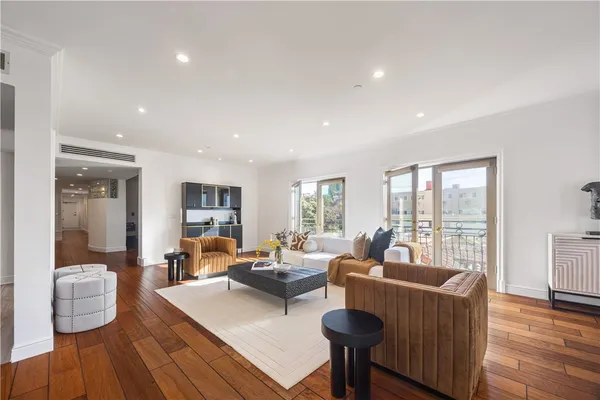 $7,499 | 918 South Wooster Street, Unit 2, Los Angeles, CA 90035