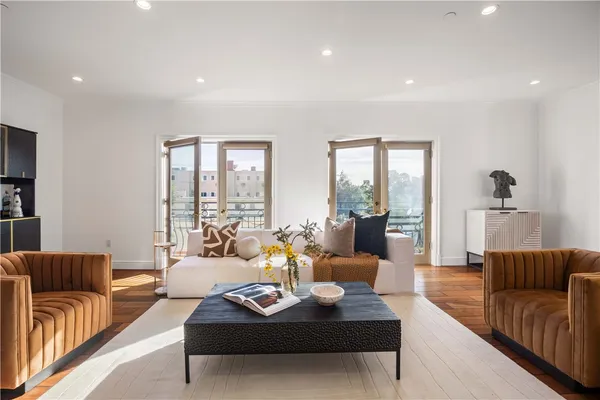 $7,499 | 918 South Wooster Street, Unit 2, Los Angeles, CA 90035