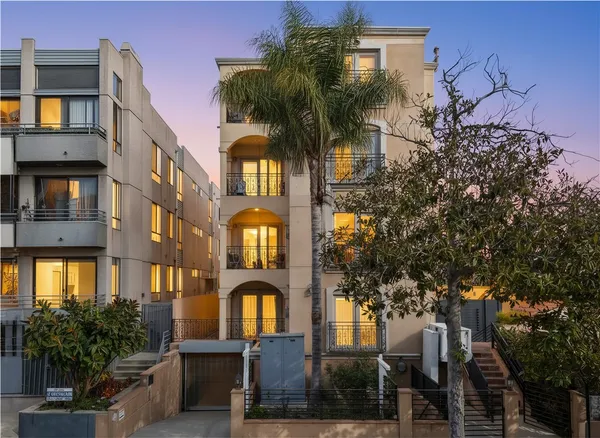 $7,499 | 918 South Wooster Street, Unit 2, Los Angeles, CA 90035