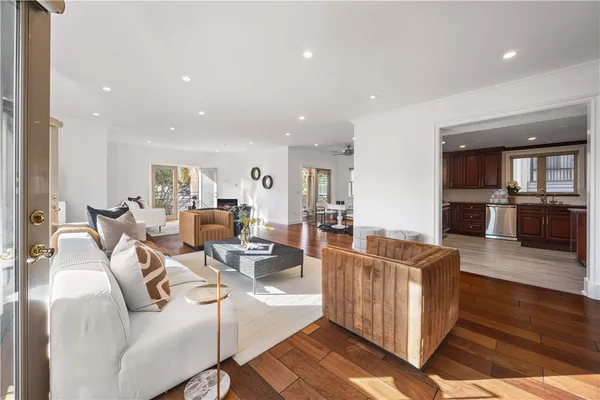 $7,499 | 918 South Wooster Street, Unit 2, Los Angeles, CA 90035