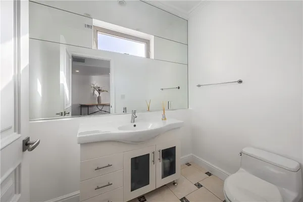 $7,499 | 918 South Wooster Street, Unit 2, Los Angeles, CA 90035