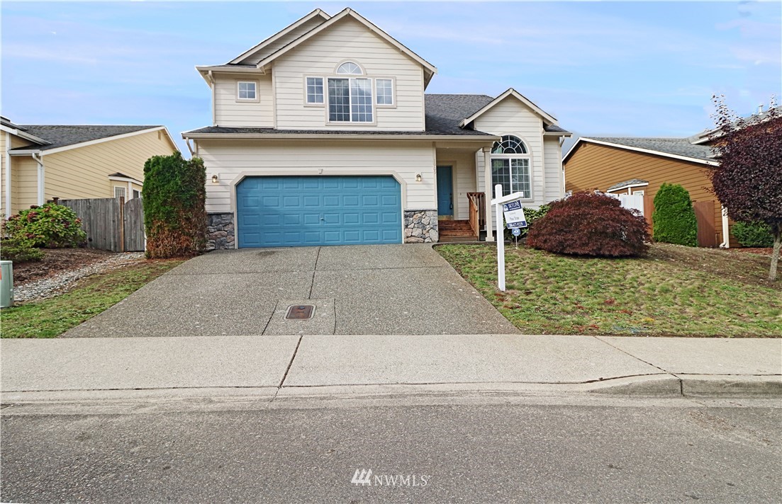 1909 Redmond Avenue Northeast Renton, WA 98056 - Photo 1 of 38 Gallery Image 1