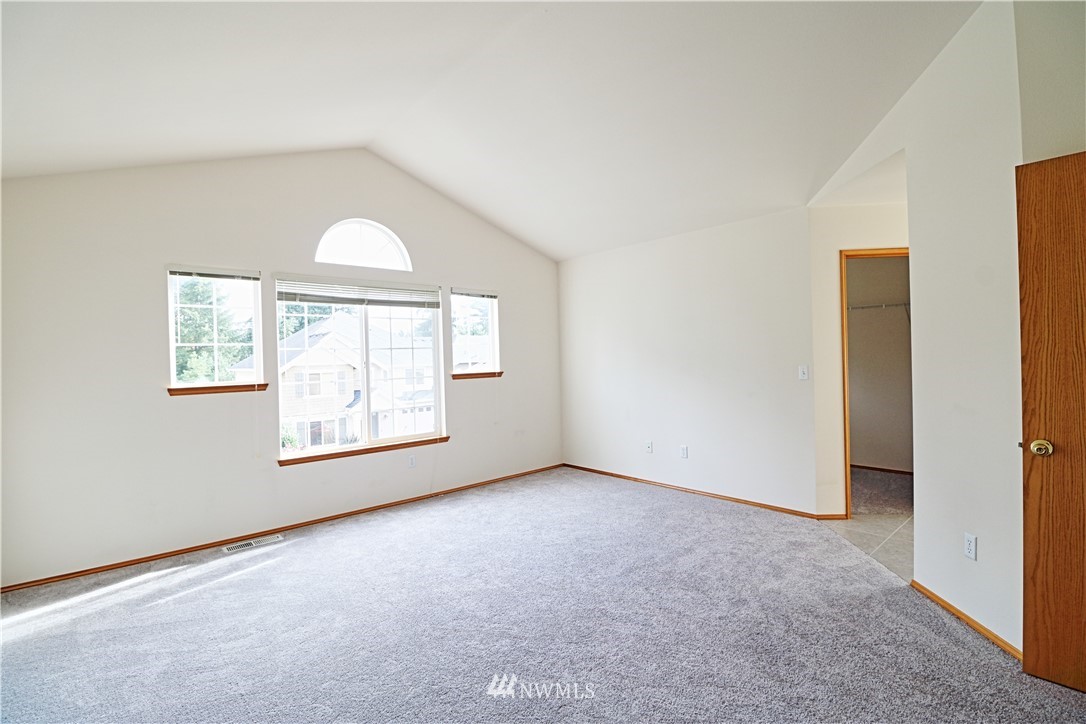 1909 Redmond Avenue Northeast Renton, WA 98056 - Photo 17 of 38 Gallery Image 17