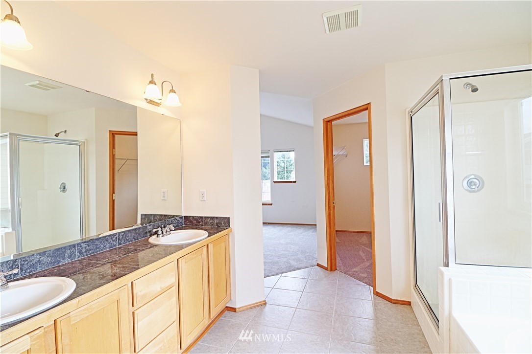 1909 Redmond Avenue Northeast Renton, WA 98056 - Photo 20 of 38 Gallery Image 20