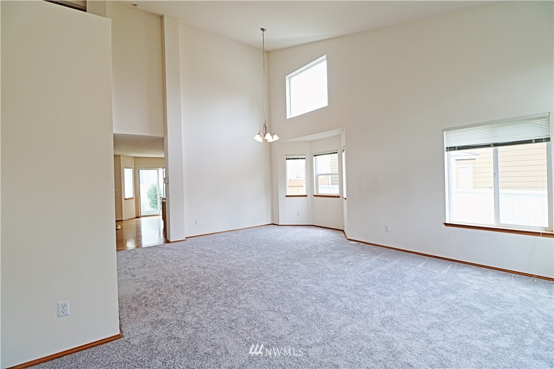 1909 Redmond Avenue Northeast Renton, WA 98056 - Photo 3 of 38 Gallery Image 3